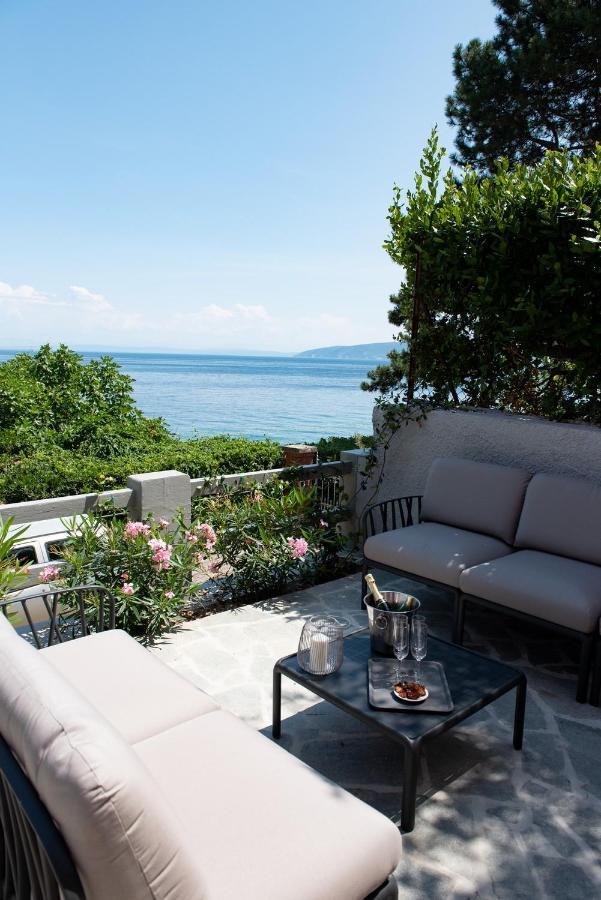 Beachfront Apartment Rosa Del Mar Jardin Mošćenička Draga Extérieur photo