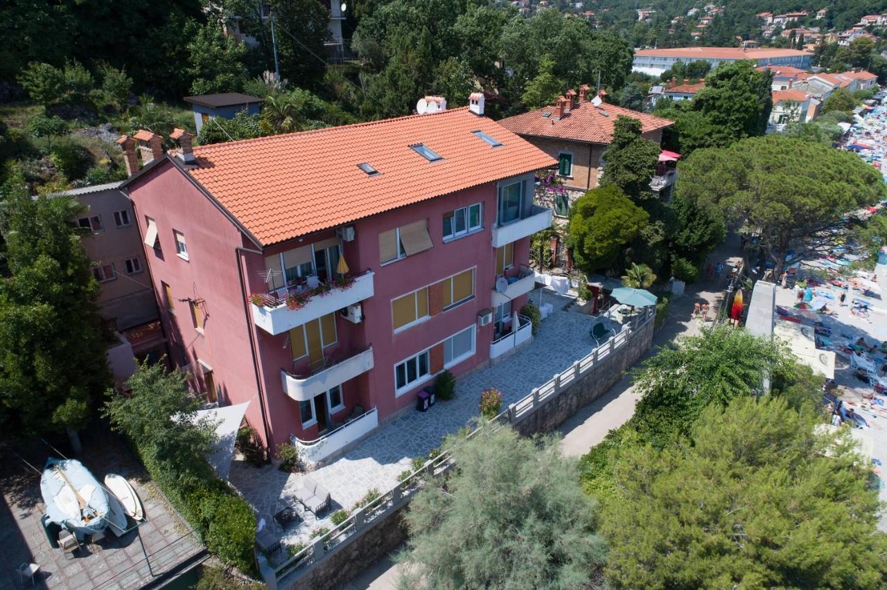 Beachfront Apartment Rosa Del Mar Jardin Mošćenička Draga Extérieur photo