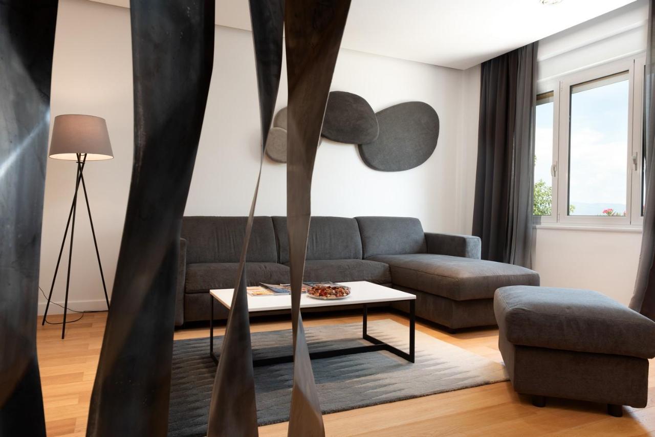 Beachfront Apartment Rosa Del Mar Jardin Mošćenička Draga Extérieur photo