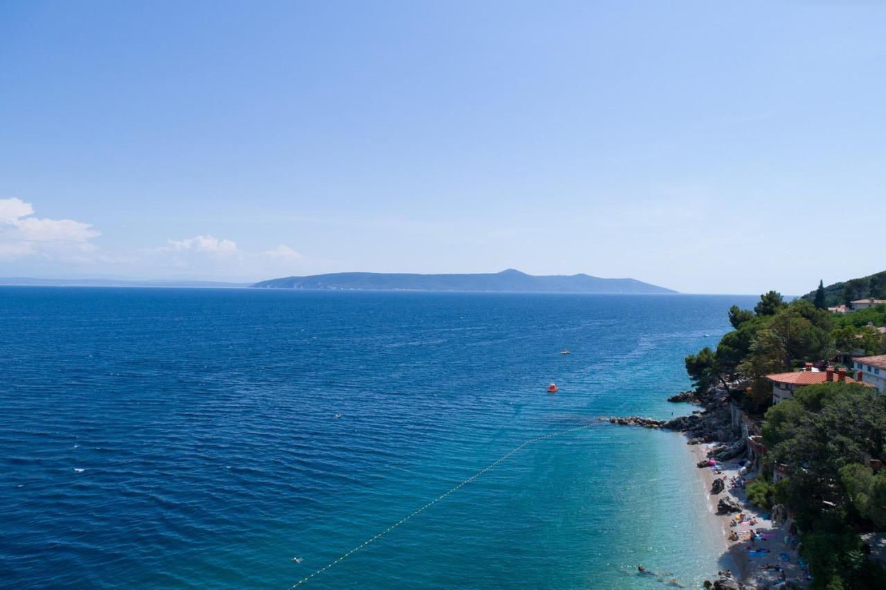 Beachfront Apartment Rosa Del Mar Jardin Mošćenička Draga Extérieur photo