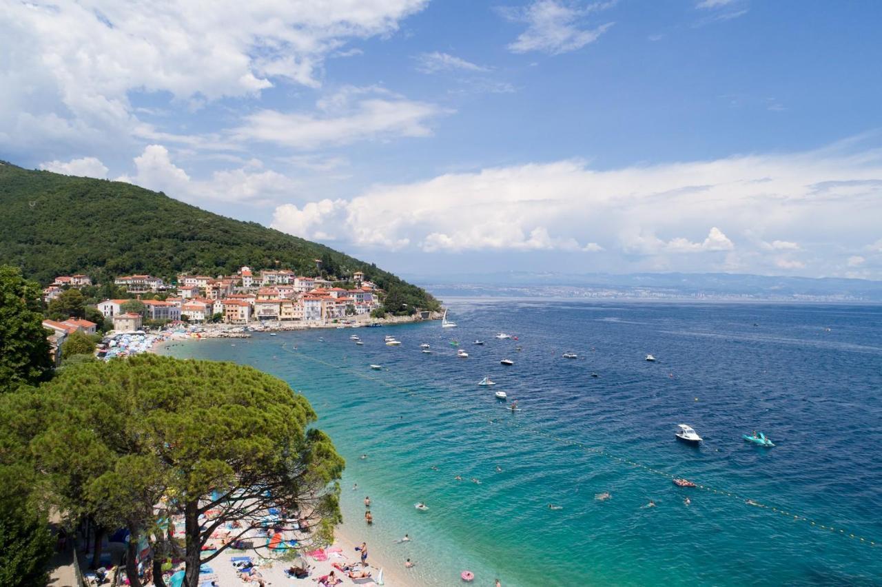 Beachfront Apartment Rosa Del Mar Jardin Mošćenička Draga Extérieur photo